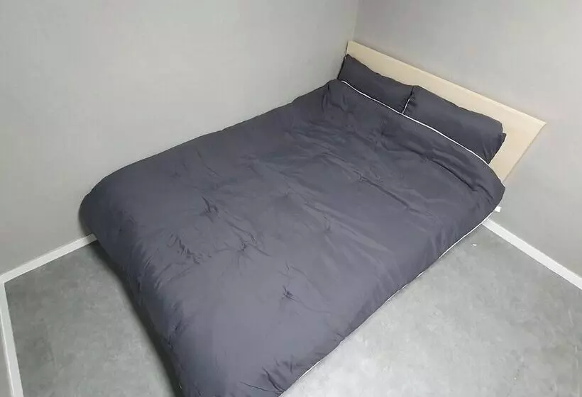 پانسیون Seven Hostel