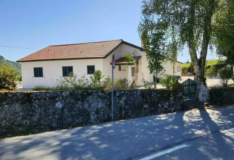 Retkeilymaja Pousadinha De Paradela