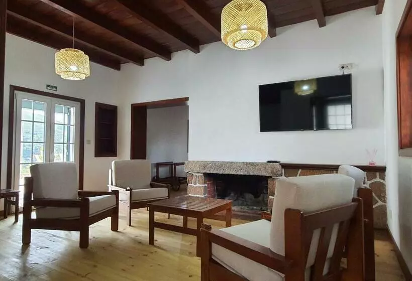 Retkeilymaja Pousadinha De Paradela