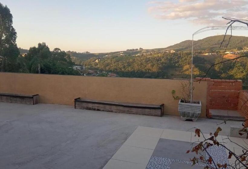 Bed & Breakfast Pousada Casa Jardim