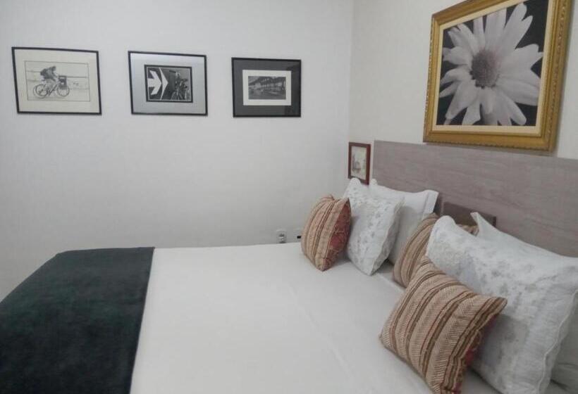 Bed & Breakfast Pousada Casa Jardim