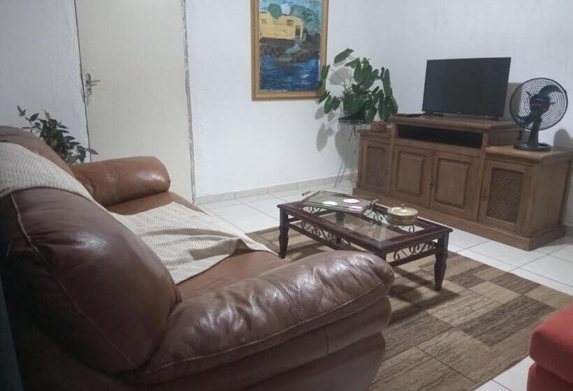 Bed & Breakfast Pousada Casa Jardim