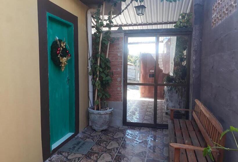 Bed & Breakfast Pousada Casa Jardim