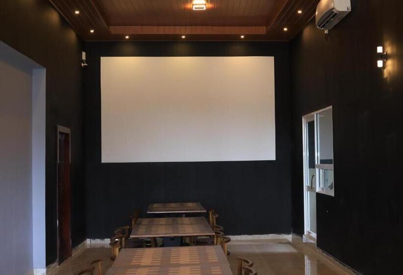 Hotel K And K Country Resort