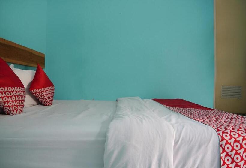 Otel Oyo 92831 Penginapan Raja