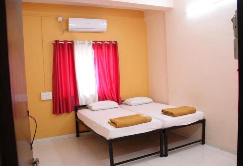 Hotel Shree Radha Govind Bhakt Niwas