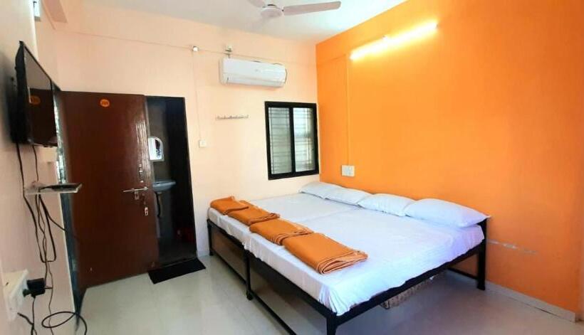 Hotel Shree Radha Govind Bhakt Niwas