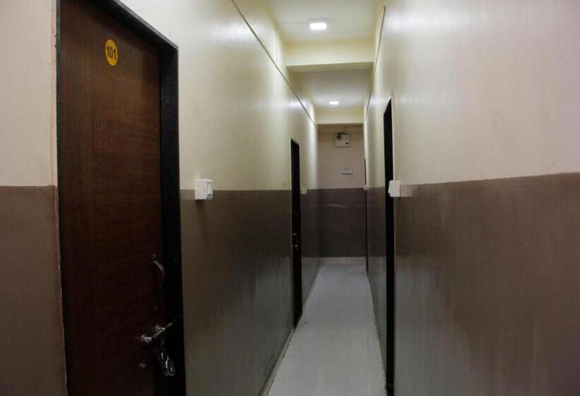 Hotel Shree Radha Govind Bhakt Niwas