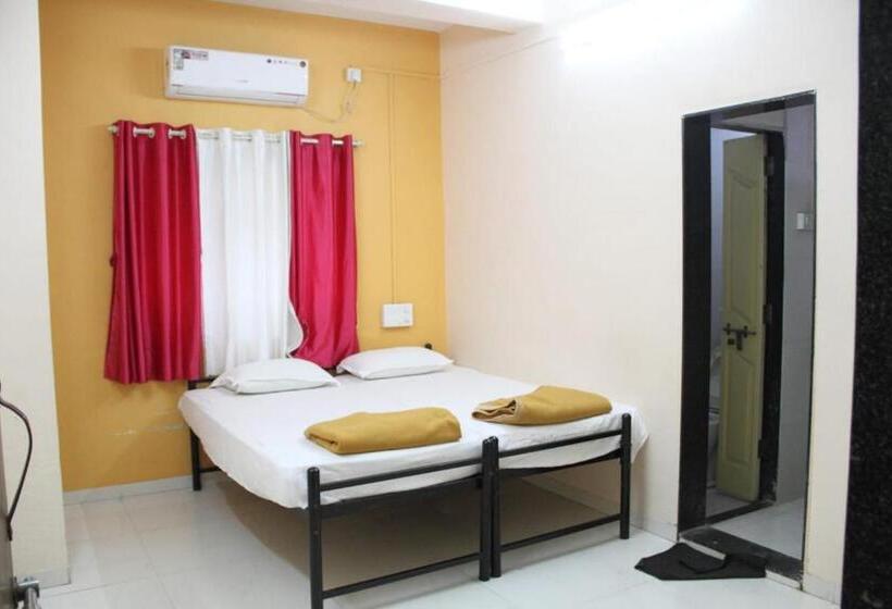 Hotel Shree Radha Govind Bhakt Niwas