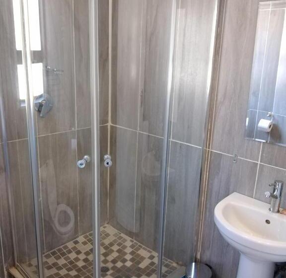 پانسیون Chobe Blue Guest Inn