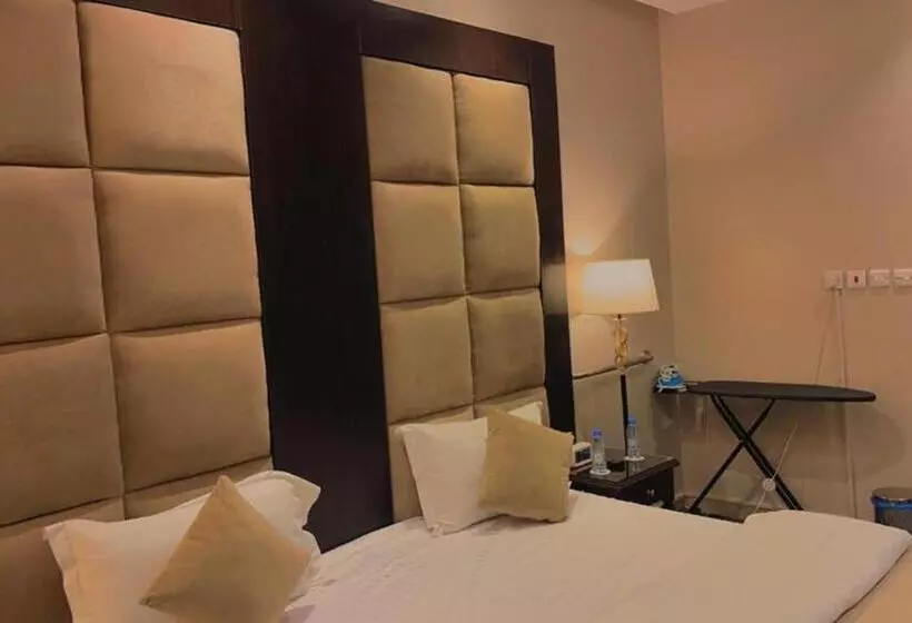 بسمات الشرق 1