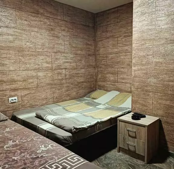 هاستل Berić Rooms