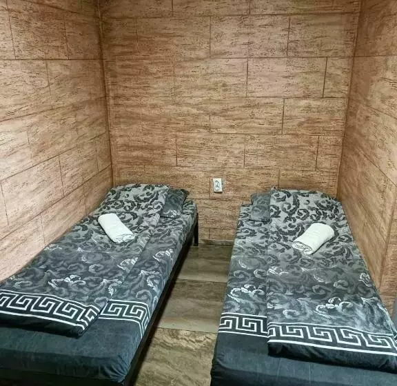 هاستل Berić Rooms