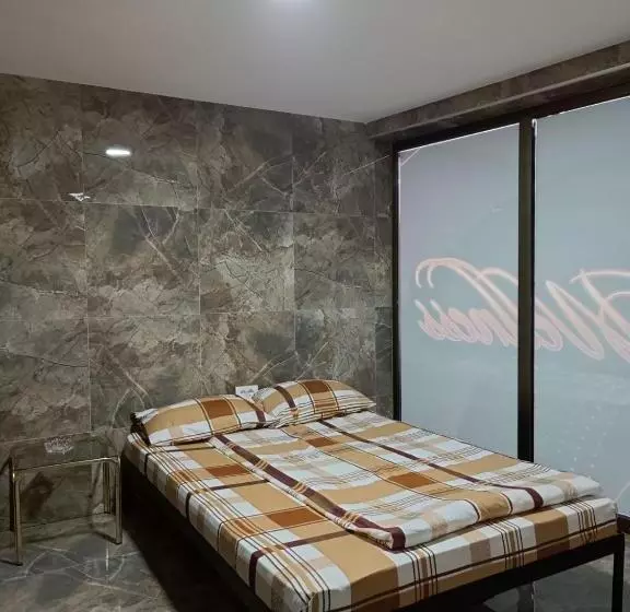 هاستل Berić Rooms