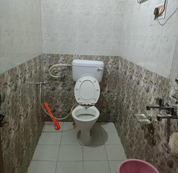 Hotel Guest House By Prithvi Yatra K