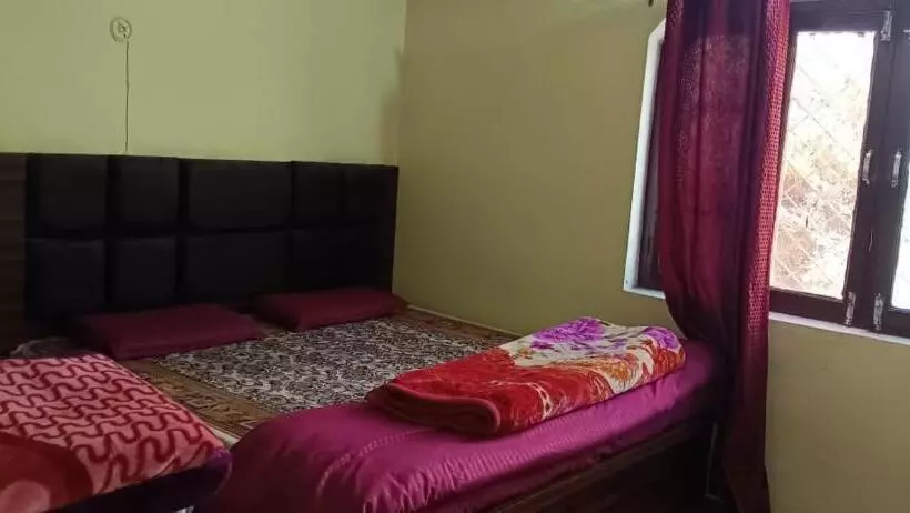 ホテル Badrinath Jbk By Prithvi Yatra