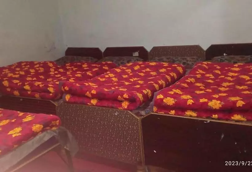 ホテル Badrinath Jbk By Prithvi Yatra