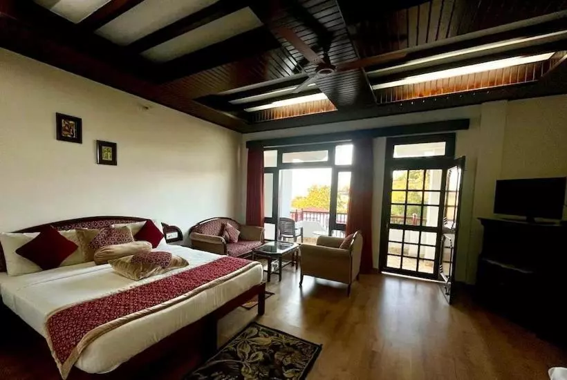Hotel Waypoint