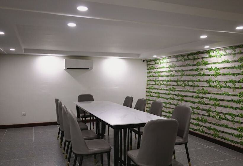 Nimith Hotel & Restaurant