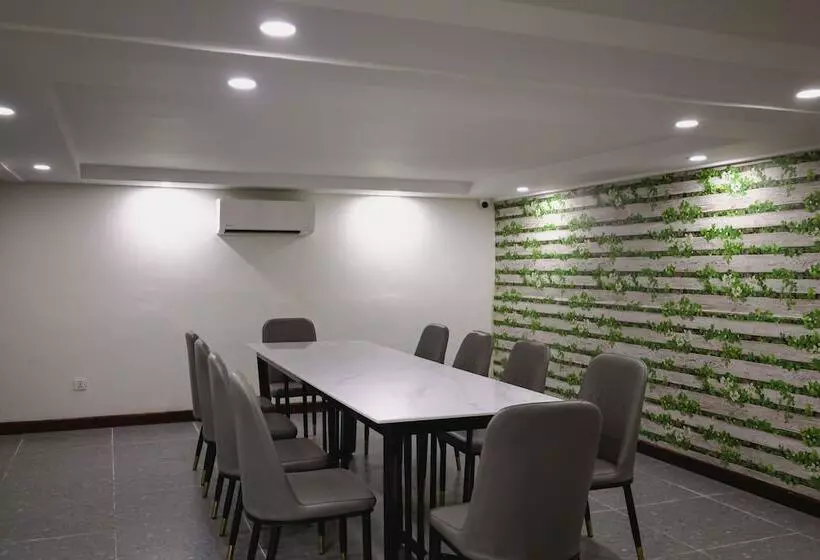 Nimith Hotel & Restaurant