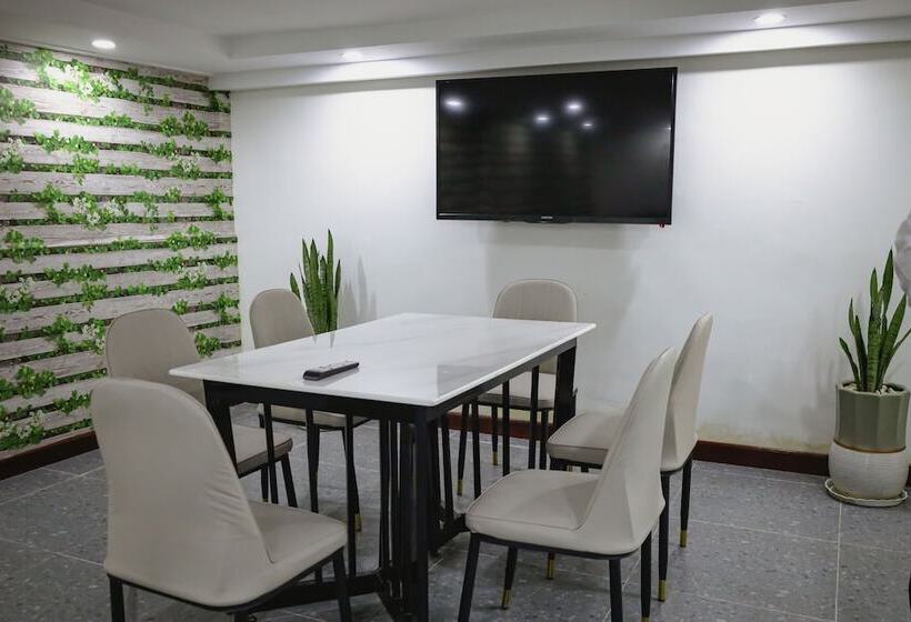 Nimith Hotel & Restaurant