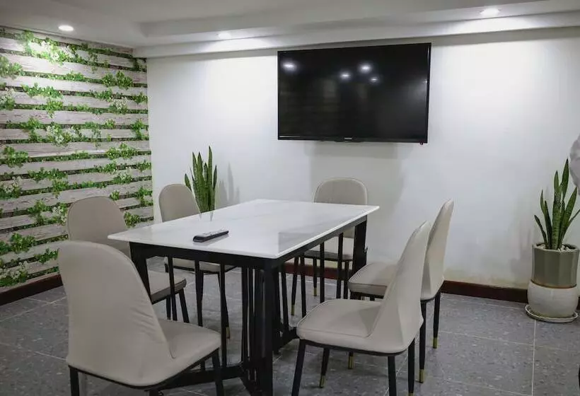 Nimith Hotel & Restaurant