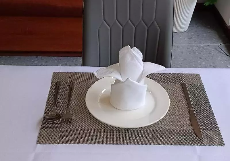 Nimith Hotel & Restaurant