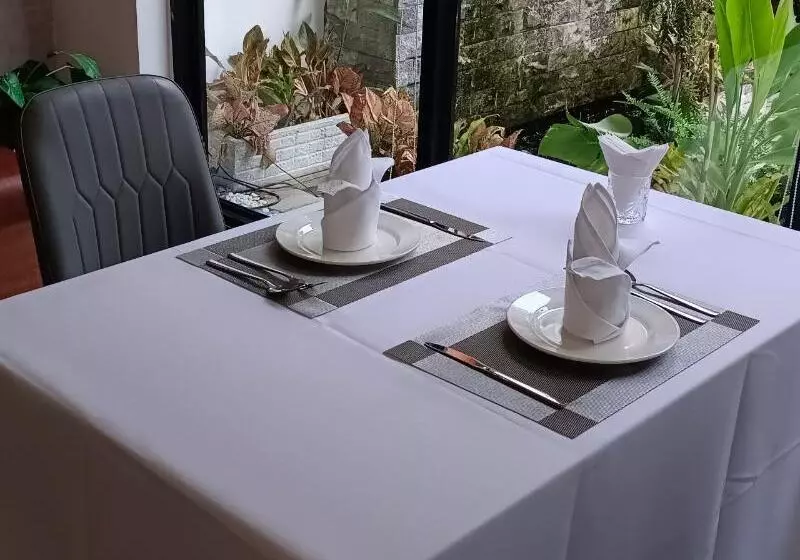 Nimith Hotel & Restaurant