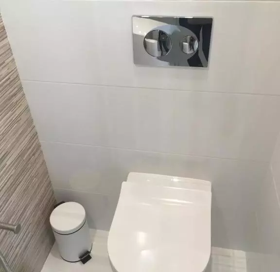 Majatalo Bedrooms With Private Bathroom In Modern Guest House