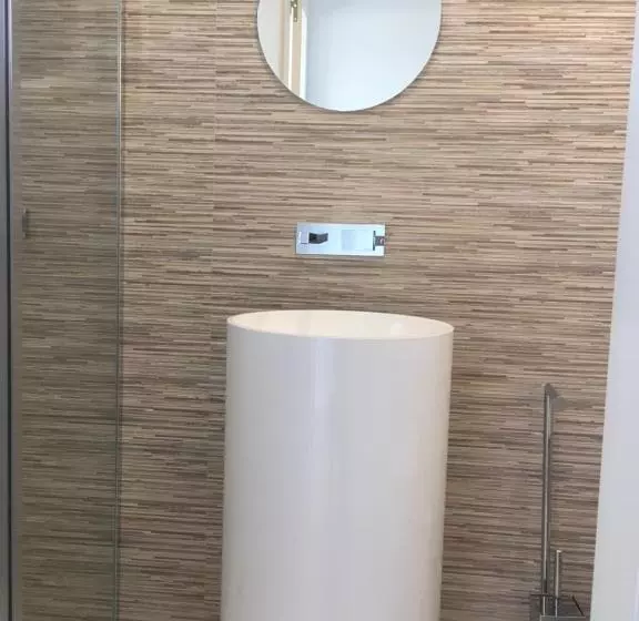 Majatalo Bedrooms With Private Bathroom In Modern Guest House