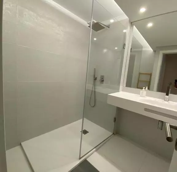 Majatalo Bedrooms With Private Bathroom In Modern Guest House