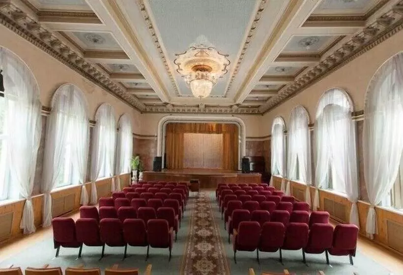 ホテル Amaks Shakhter Sanatorium