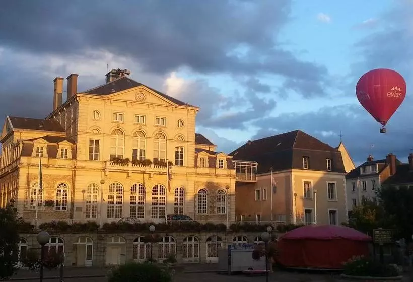 Hotelli Hôtel Au Lion D'or