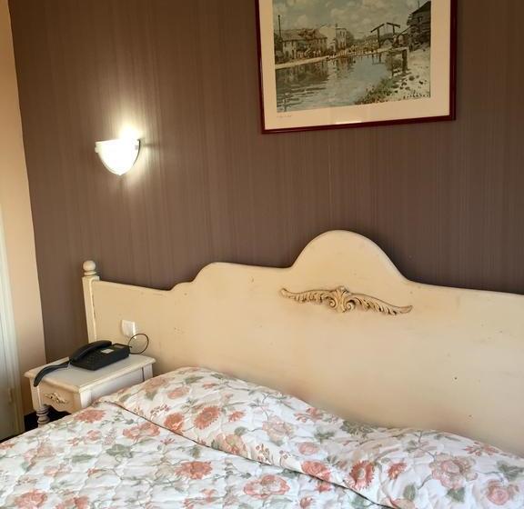 בית מלון כפרי Hôtel Au Lion D'or