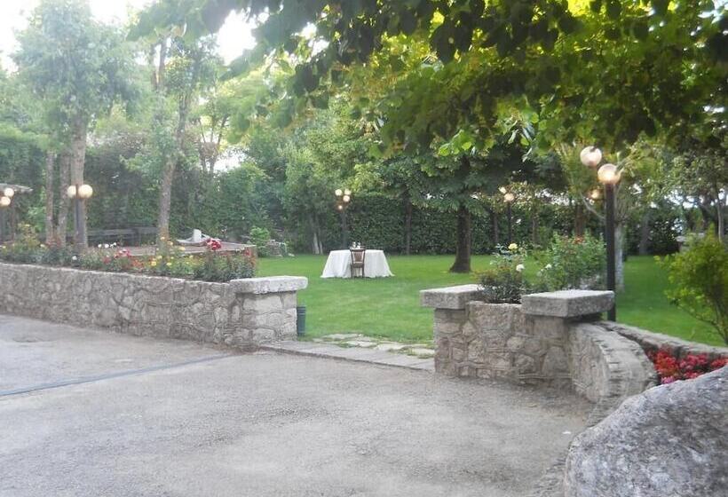 בית מלון כפרי Colucci