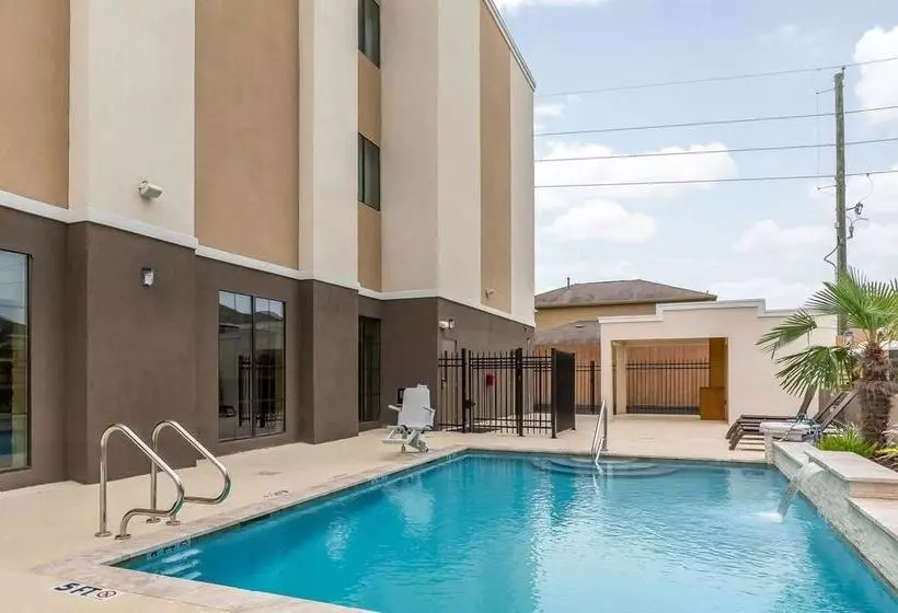 ホテル Comfort Suites Houston I45 North
