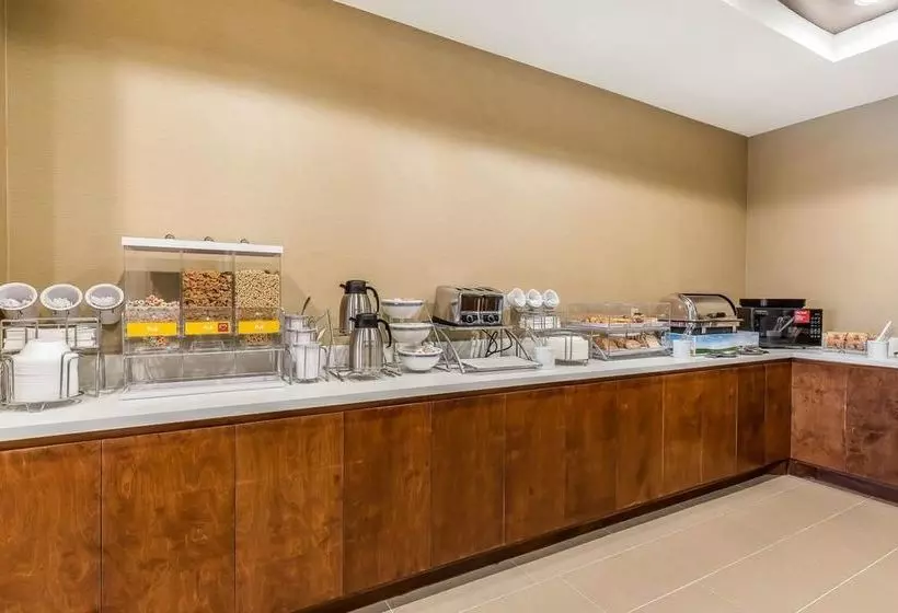 ホテル Comfort Suites Houston I45 North