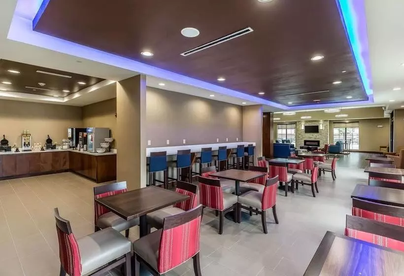 ホテル Comfort Suites Houston I45 North