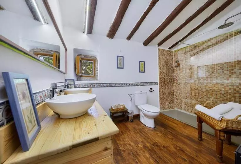 هتل B&b Mas Torrencito Pet Friendly