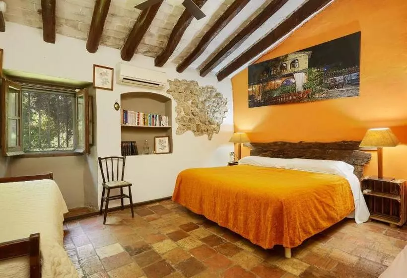 هتل B&b Mas Torrencito Pet Friendly
