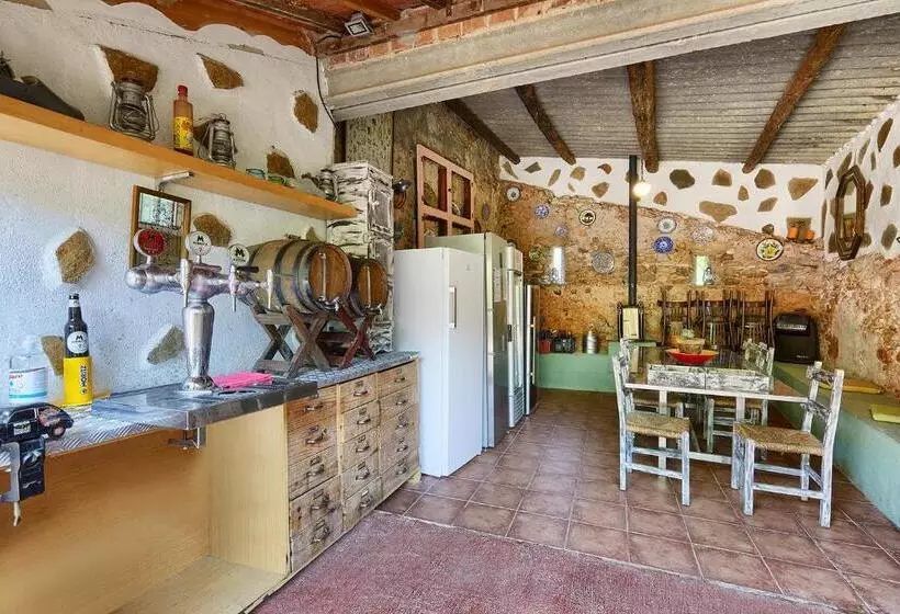 هتل B&b Mas Torrencito Pet Friendly