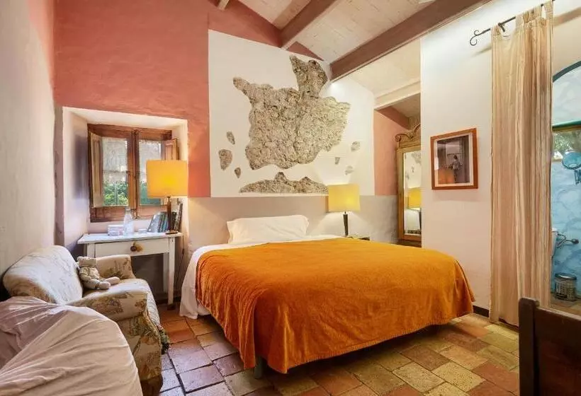 هتل B&b Mas Torrencito Pet Friendly