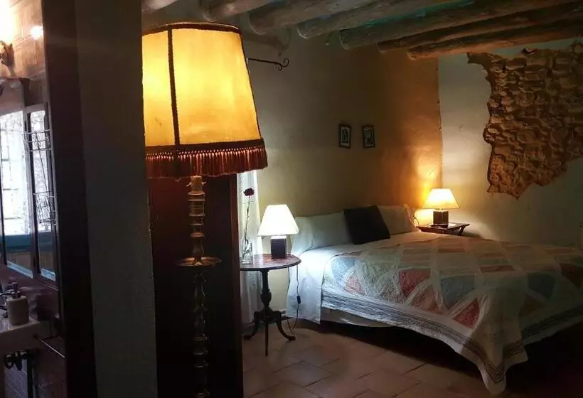 هتل B&b Mas Torrencito Pet Friendly