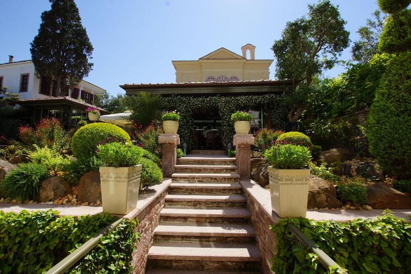 Nisi Hotel Adults Only