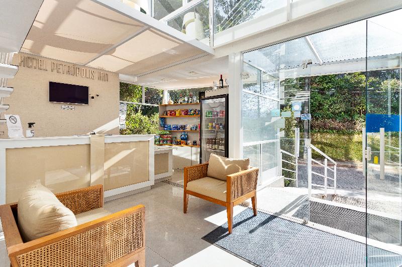 هتل Petropolis Inn