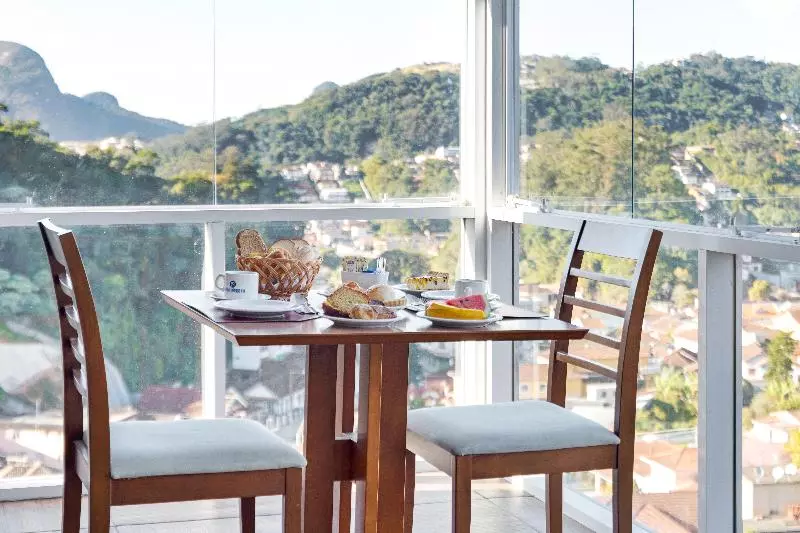 ホテル Petropolis Inn
