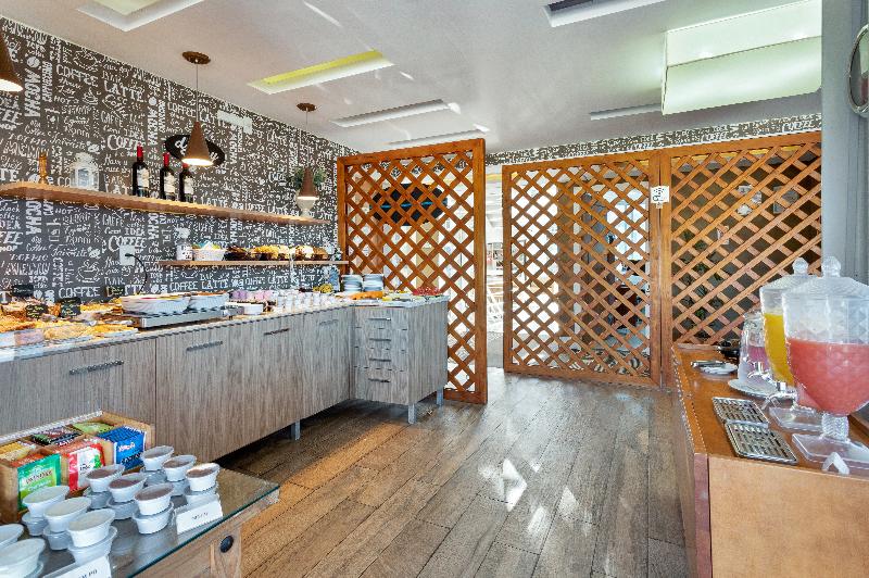 هتل Petropolis Inn