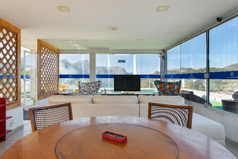 هتل Petropolis Inn