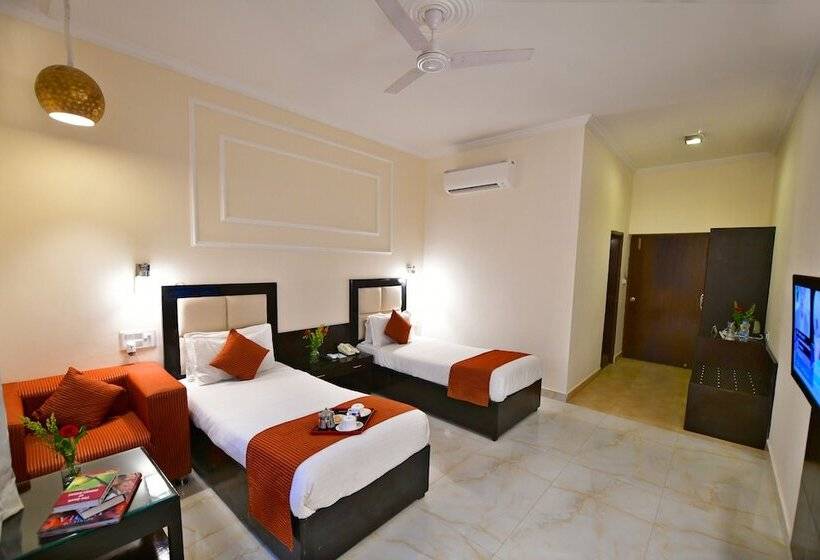 ホテル Kadamb Kunj Resort   Bharatpur