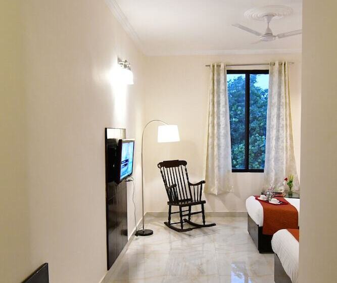 ホテル Kadamb Kunj Resort   Bharatpur